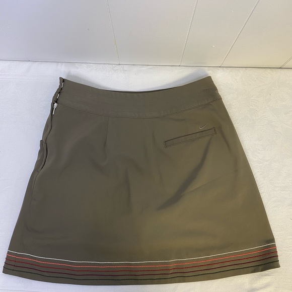 Nike Fit-Dry Golf Skort Women’s Size 6 - Picture 2 of 14